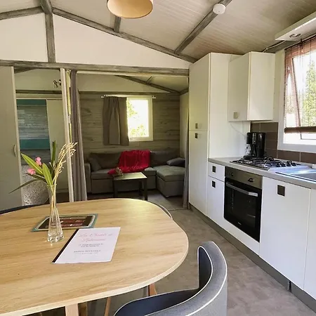 Les De Campingplatz Labeaume