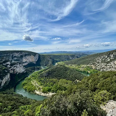 Les De *